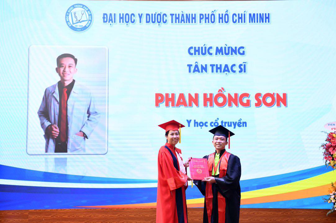 thac-si-bac-si-phan-hong-son